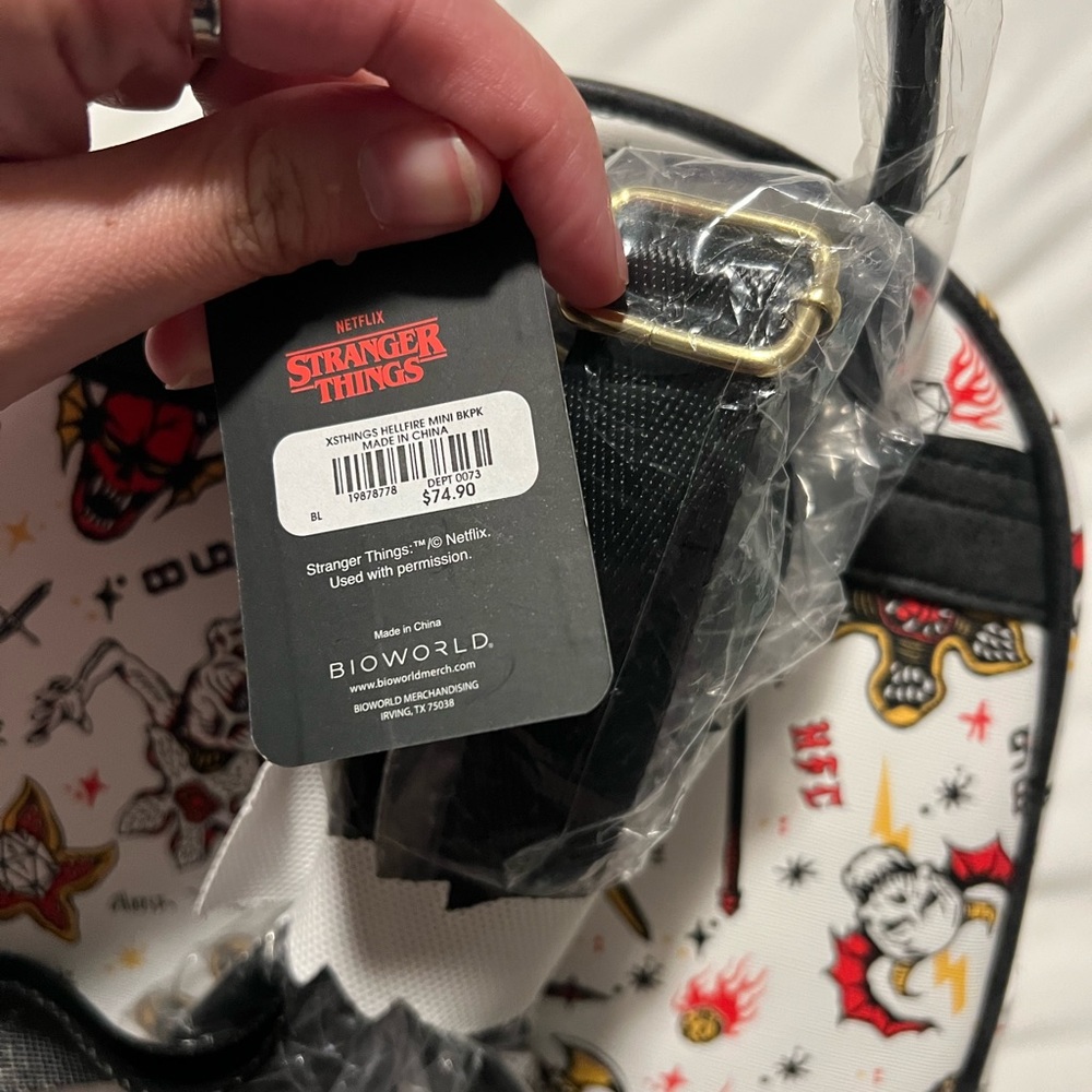 Stranger Things Mini Backpack - Picture 3 of 4